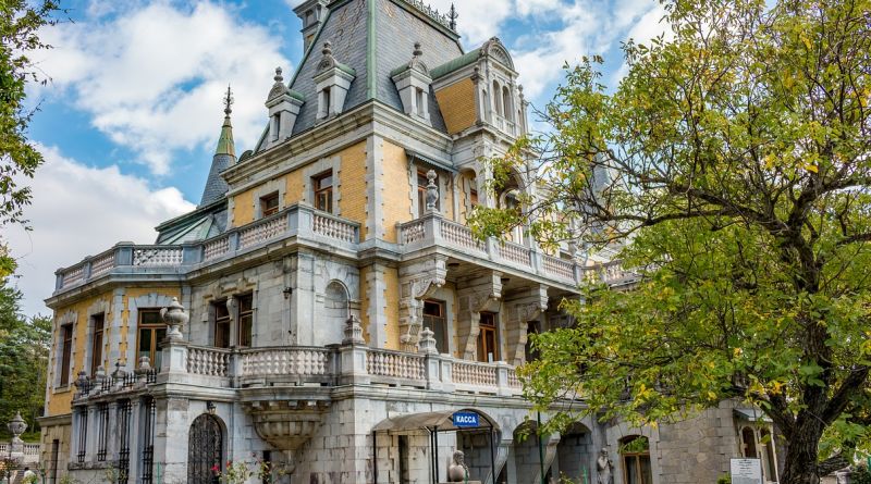 Фото «Императорский купаж: Секреты Массандровского дворца, магия Никитского сада и легенды винных подвалов» - вид 20