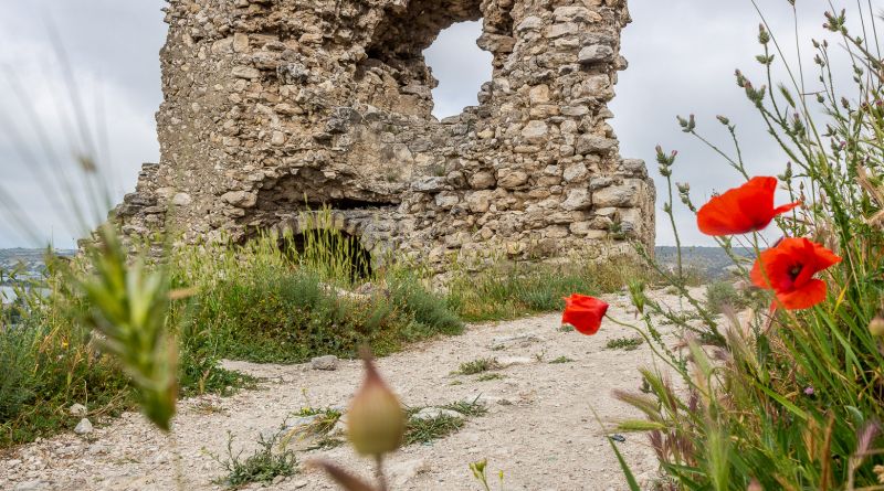 Фото Древний Инкерман. Завод марочных вин, крепость, монастырь. - вид 9