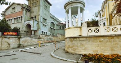 Уникальность и очарование Восточного Крыма: Феодосия  и морская прогулка к вулкану Кара Даг. — фото 1