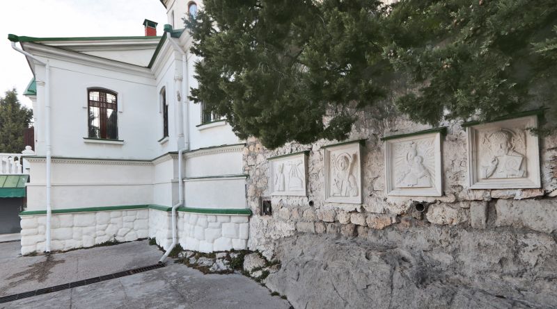 Фото Древний Инкерман. Завод марочных вин, крепость, монастырь. - вид 8