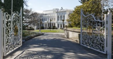 "Новые локации и впечатления: Воронцовский и Ливадийский дворцы, Ялта и морская прогулка" — фото 10