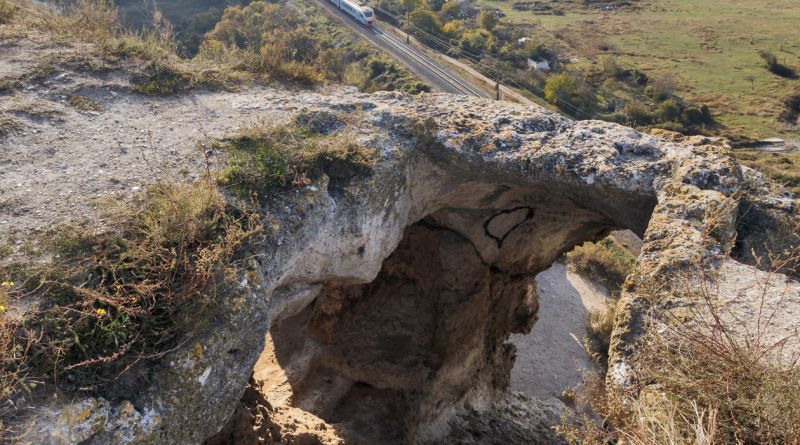 Фото Древний Инкерман. Завод марочных вин, крепость, монастырь. - вид 5